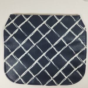 Studio Thirty One Dash of Plaid Pebble Interchangeable Zip On Purse Flap